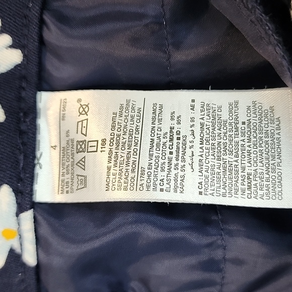 Old Navy Pixie Ankle Pants in Navy with Daisy Print - Picture 3 of 6